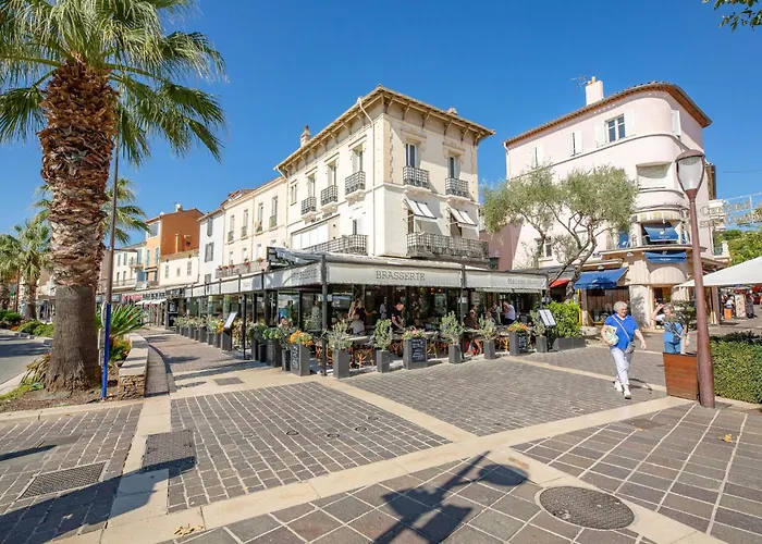 Regina-15 By Interhome *